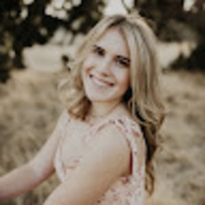 Meet your Posher, Mia